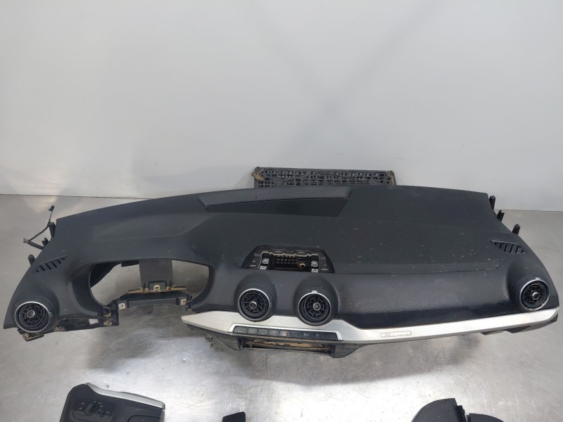 Recambio de kit airbag para audi q2 (gab) design referencia OEM IAM   