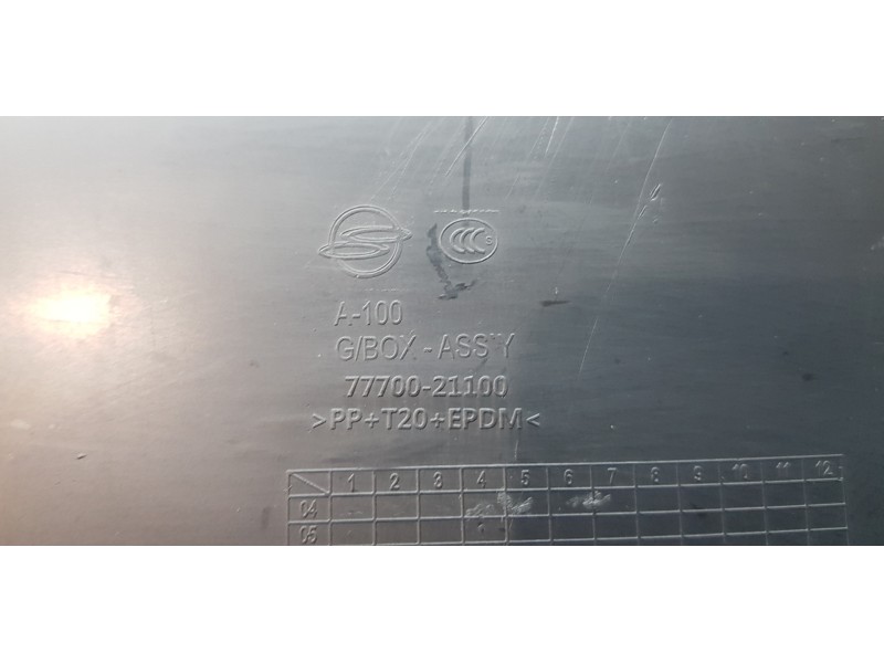 Recambio de guantera para ssangyong rodius xdi limited referencia OEM IAM 7770021100 7770021100ACO 