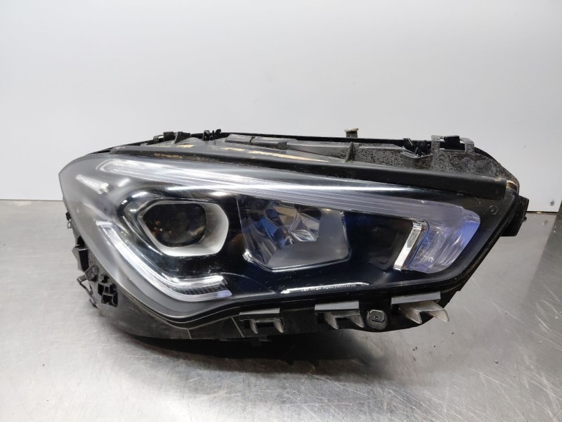 Recambio de faro derecho para mercedes-benz clase cla (w118) sedan referencia OEM IAM   