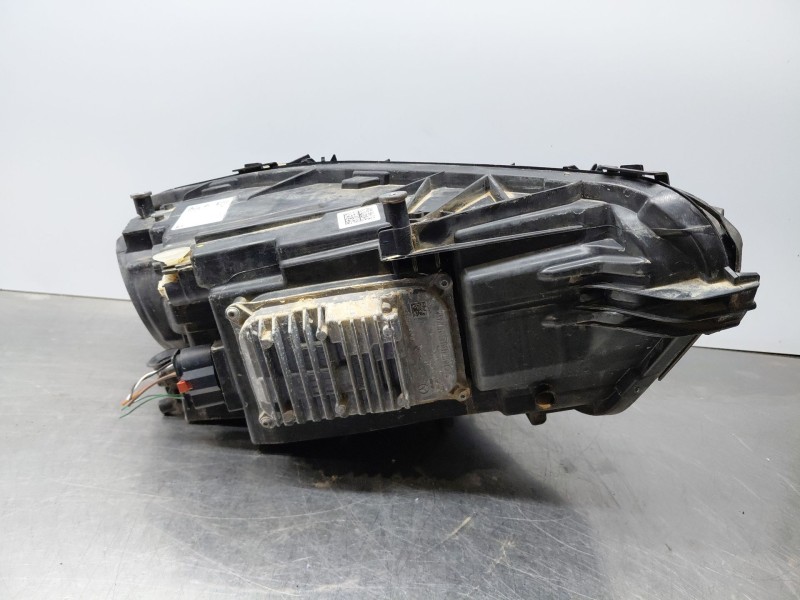 Recambio de faro izquierdo para mercedes-benz clase cla (w118) sedan referencia OEM IAM   