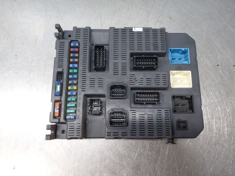 Recambio de caja reles / fusibles para peugeot 308 i (4a_, 4c_) 1.6 hdi referencia OEM IAM   