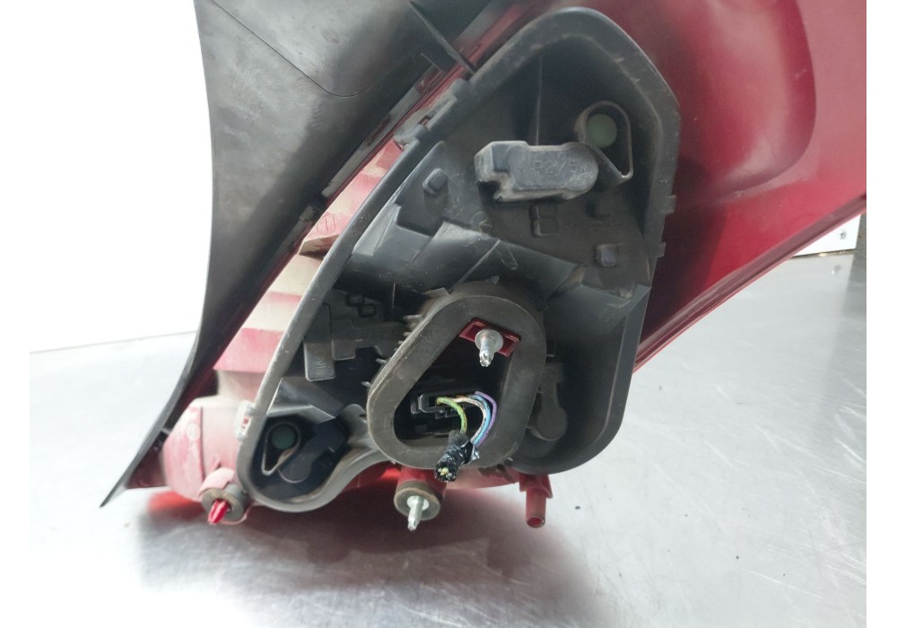 Recambio de piloto trasero izquierdo para peugeot 308 i (4a_, 4c_) 1.6 hdi referencia OEM IAM   