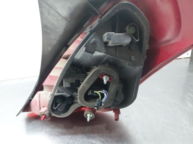 Recambio de piloto trasero izquierdo para peugeot 308 i (4a_, 4c_) 1.6 hdi referencia OEM IAM   