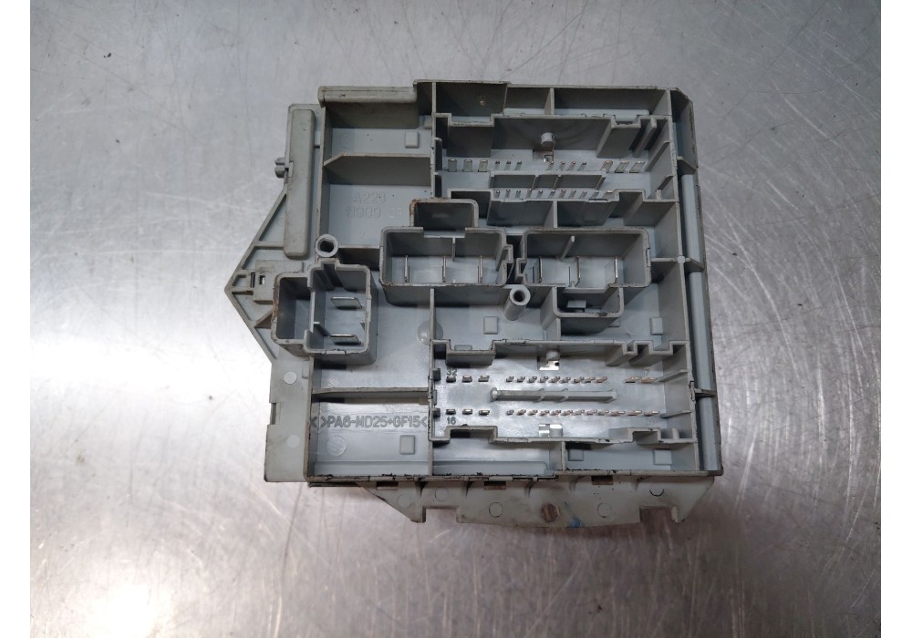 Recambio de caja reles / fusibles para lancia musa (350_) 1.9 d multijet (350.axc1a) referencia OEM IAM   