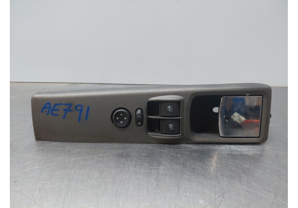 Recambio de mando elevalunas delantero izquierdo para lancia musa (350_) 1.9 d multijet (350.axc1a) referencia OEM IAM   