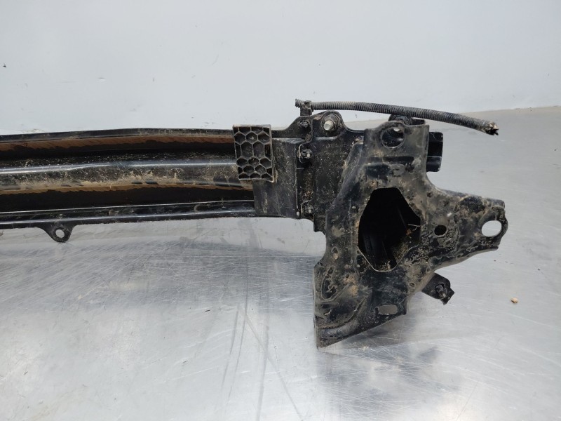 Recambio de refuerzo paragolpes delantero para toyota yaris cross mpx style referencia OEM IAM   