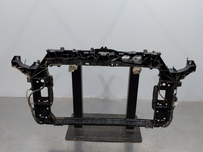 Recambio de panel frontal para ssangyong korando urban referencia OEM IAM   