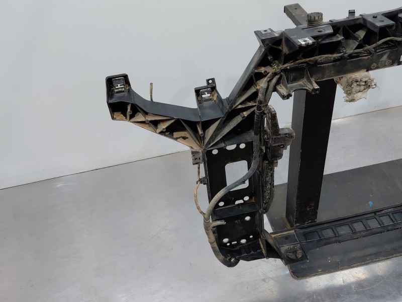 Recambio de panel frontal para ssangyong korando urban referencia OEM IAM   