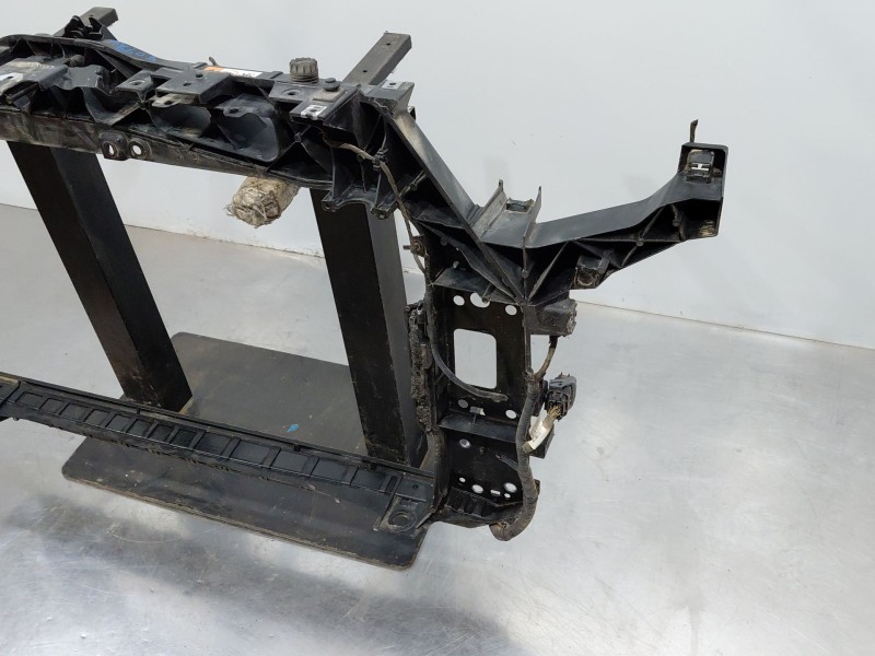Recambio de panel frontal para ssangyong korando urban referencia OEM IAM   