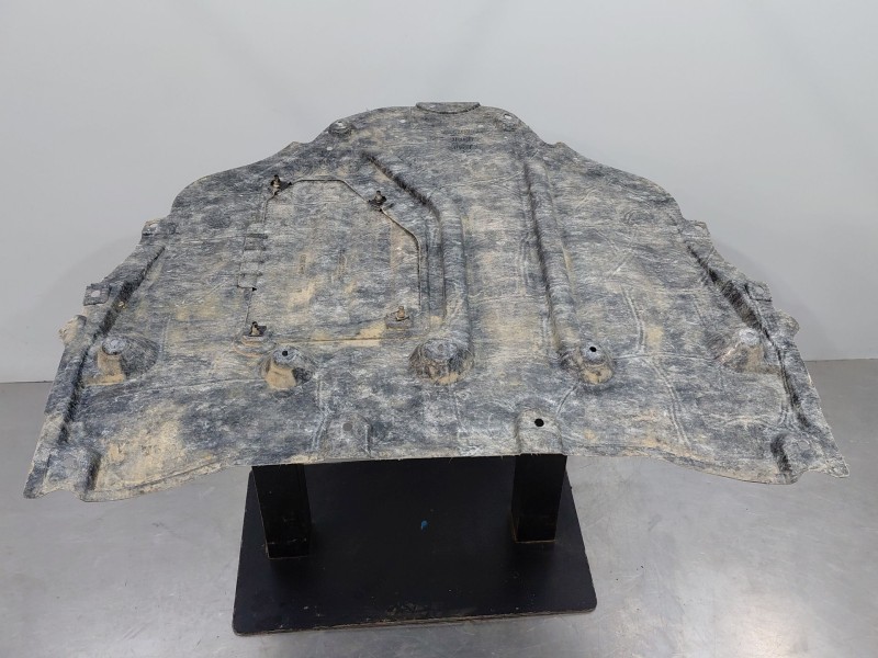 Recambio de cubrecarter para toyota yaris cross mpx style referencia OEM IAM   