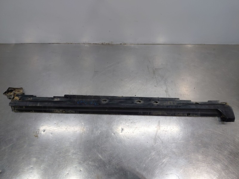 Recambio de faldon lateral para toyota yaris cross mpx style referencia OEM IAM   
