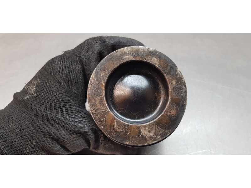 Recambio de piston para volkswagen caddy furgón/kombi furgón 4motion bmt referencia OEM IAM 04L107065A  