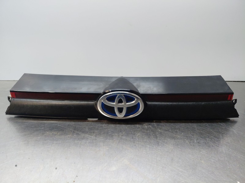 Recambio de luz central de freno para toyota yaris cross mpx style referencia OEM IAM   