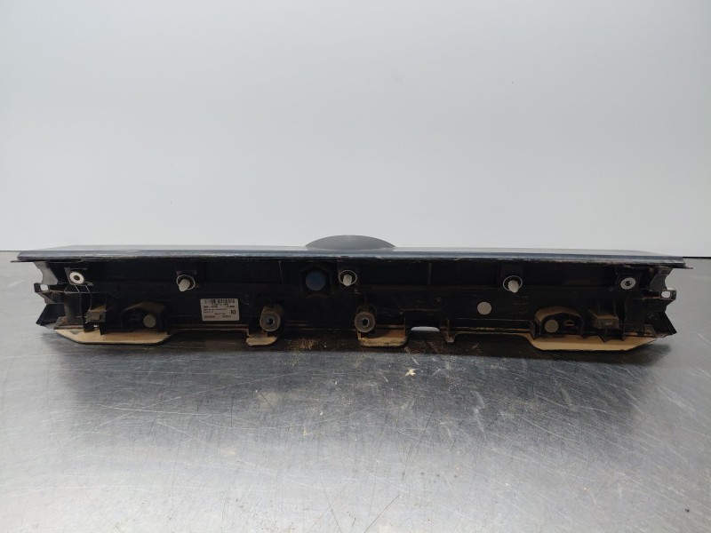 Recambio de luz central de freno para toyota yaris cross mpx style referencia OEM IAM   