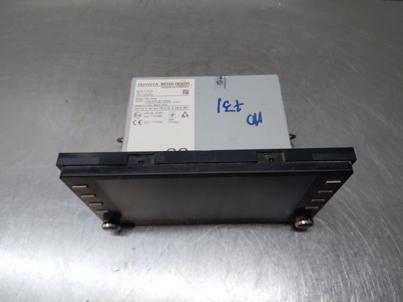 Recambio de pantalla multifuncion para toyota yaris cross mpx style referencia OEM IAM   