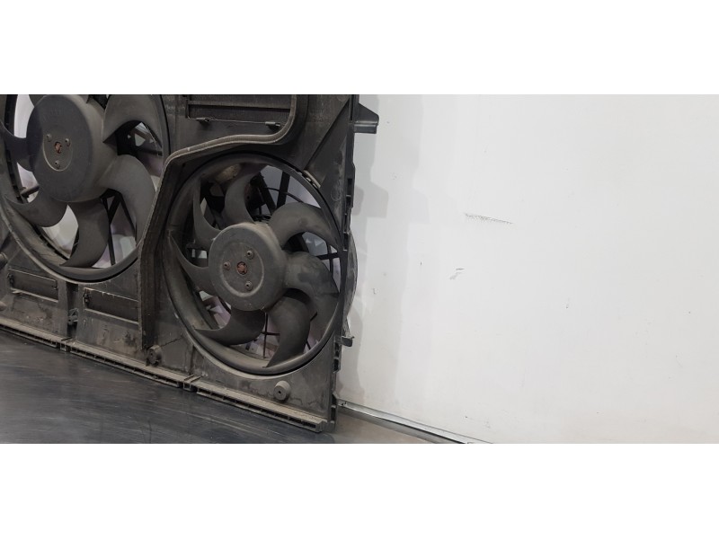 Recambio de electroventilador para volkswagen touareg (7l6) v6 tdi referencia OEM IAM 7L0121203F  
