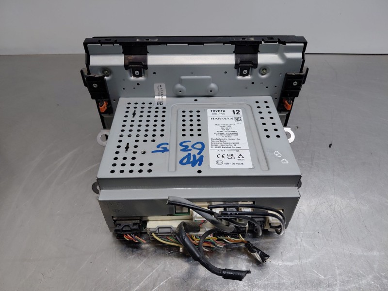 Recambio de pantalla multifuncion para toyota yaris cross mpx style referencia OEM IAM   