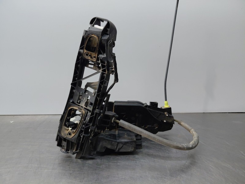 Recambio de cerradura puerta delantera derecha para mercedes-benz clase cla (w118) sedan referencia OEM IAM   