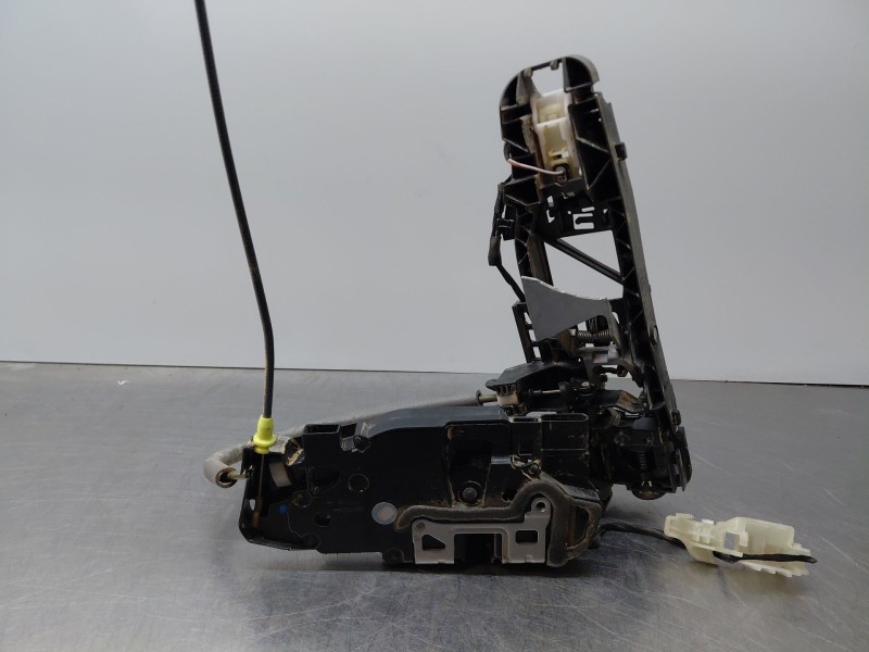 Recambio de cerradura puerta delantera derecha para mercedes-benz clase cla (w118) sedan referencia OEM IAM   