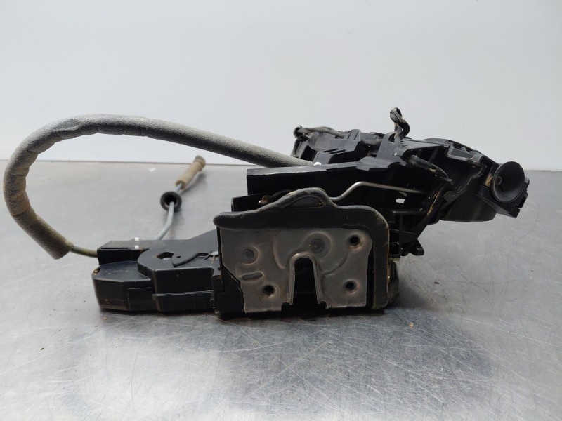 Recambio de cerradura puerta delantera izquierda para mercedes-benz clase cla (w118) sedan referencia OEM IAM   