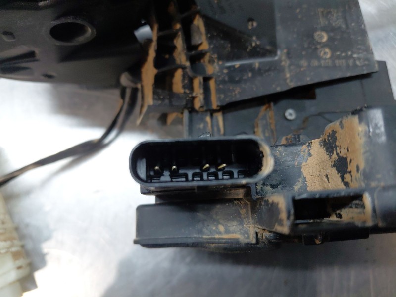 Recambio de cerradura puerta delantera izquierda para mercedes-benz clase cla (w118) sedan referencia OEM IAM   