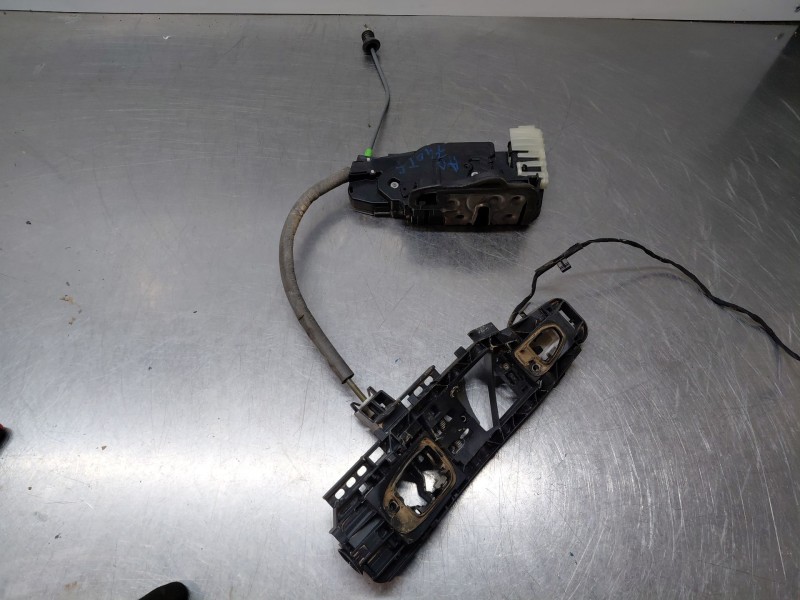 Recambio de cerradura puerta trasera izquierda para mercedes-benz clase cla (w118) sedan referencia OEM IAM   
