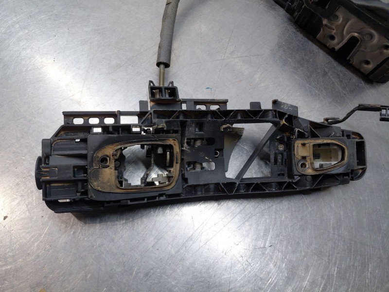 Recambio de cerradura puerta trasera izquierda para mercedes-benz clase cla (w118) sedan referencia OEM IAM   