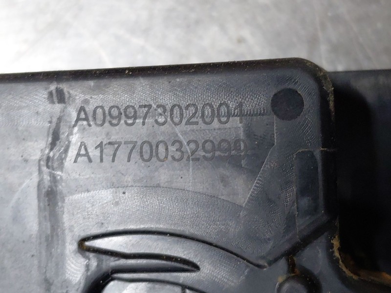 Recambio de cerradura puerta trasera izquierda para mercedes-benz clase cla (w118) sedan referencia OEM IAM   