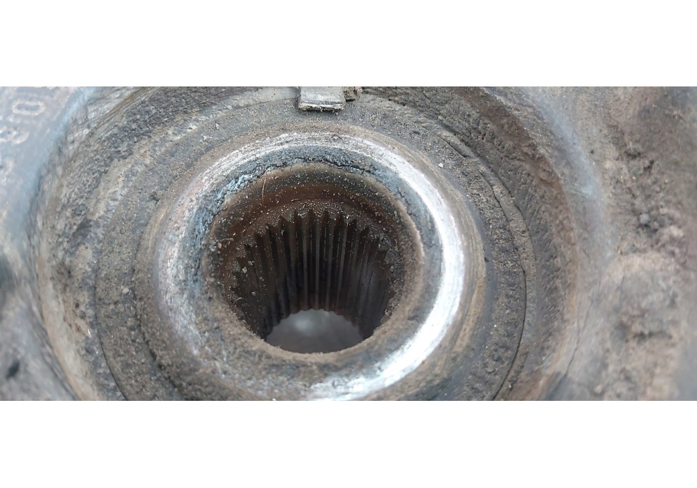 Recambio de mangueta delantera izquierda para ford transit kastenwagen (ttg) 350 l2 ambiente referencia OEM IAM 2350086 BK213K18