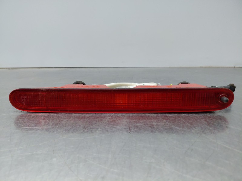 Recambio de luz central de freno para peugeot rifter active pack referencia OEM IAM   