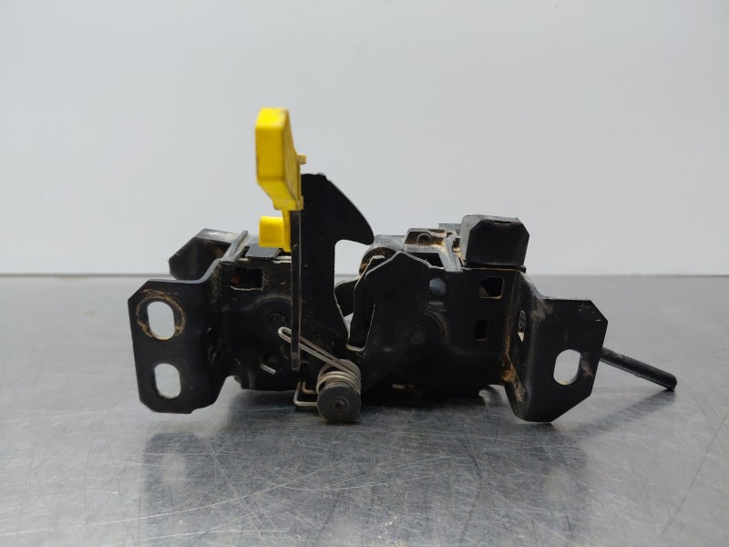 Recambio de cerradura capot para mercedes-benz clase cla (w118) sedan referencia OEM IAM a1778803000  