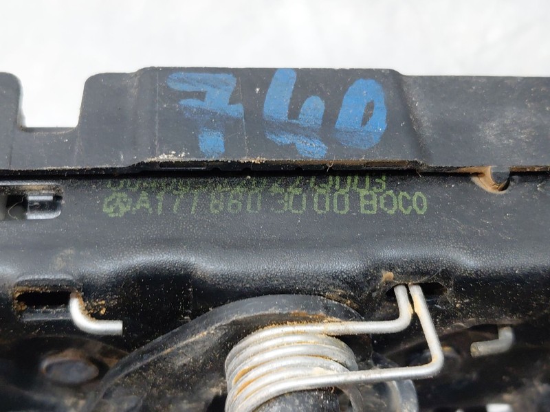 Recambio de cerradura capot para mercedes-benz clase cla (w118) sedan referencia OEM IAM a1778803000  