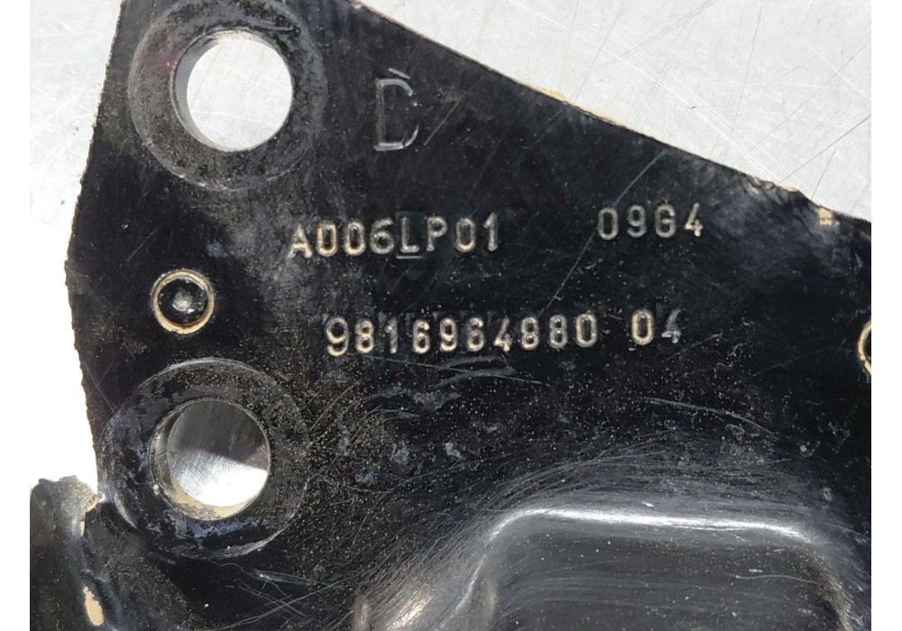 Recambio de soporte / guia puerta corredera para peugeot rifter active pack referencia OEM IAM 9816964980  