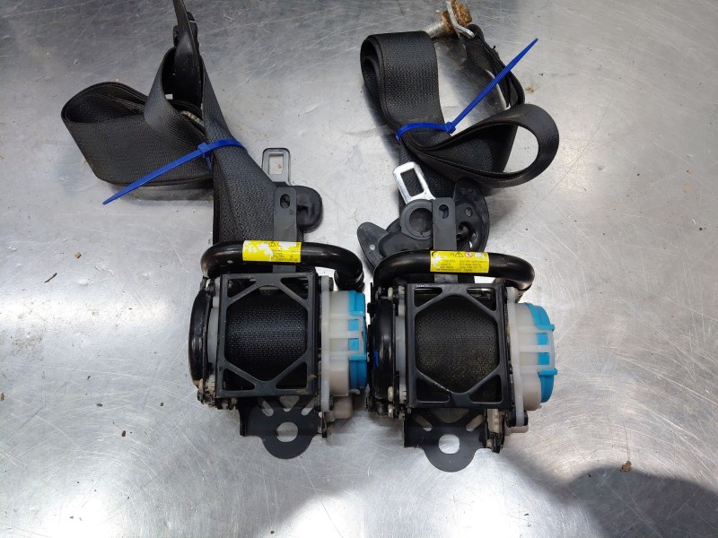 Recambio de kit airbag para toyota yaris cross mpx style referencia OEM IAM   
