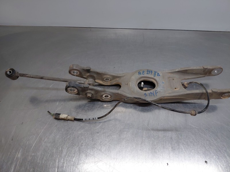 Recambio de brazo suspension inferior trasero derecho para mercedes-benz clase e (w213) elegance referencia OEM IAM   