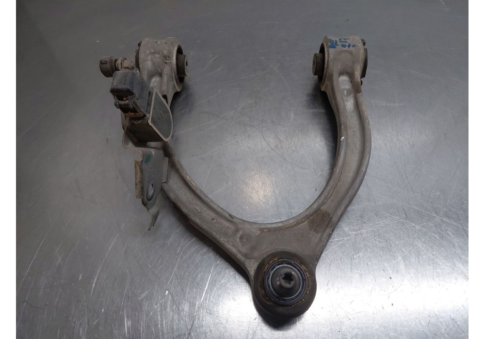 Recambio de brazo suspension superior delantero derecho para mercedes-benz clase e (w213) elegance referencia OEM IAM   