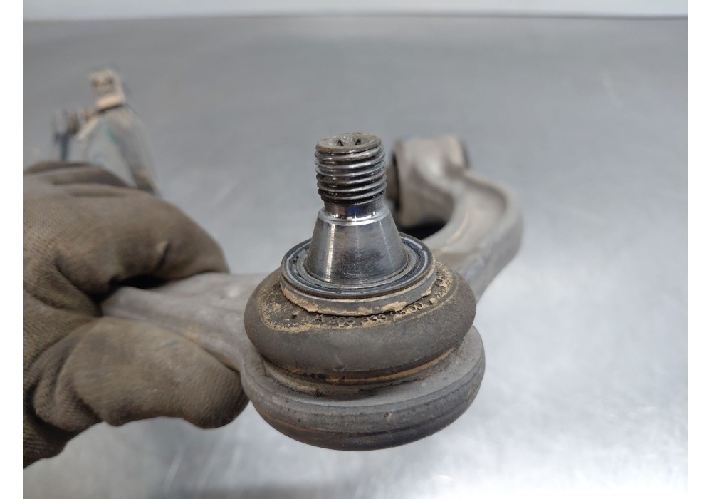 Recambio de brazo suspension superior delantero derecho para mercedes-benz clase e (w213) elegance referencia OEM IAM   