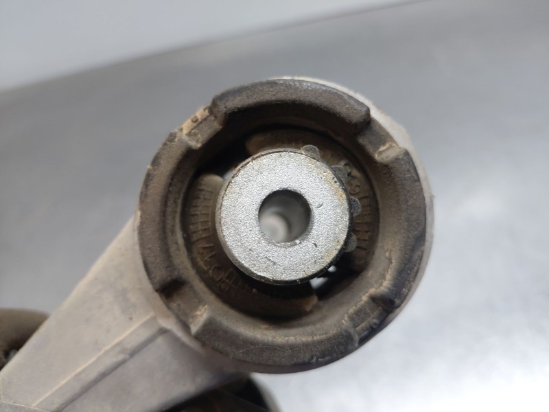 Recambio de brazo suspension superior delantero derecho para mercedes-benz clase e (w213) elegance referencia OEM IAM   