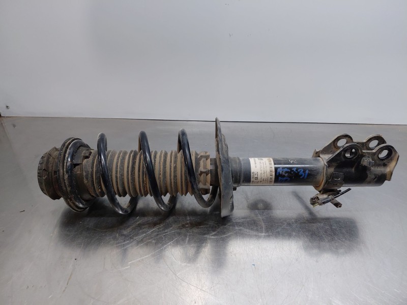 Recambio de amortiguador delantero derecho para toyota yaris cross mpx style referencia OEM IAM   