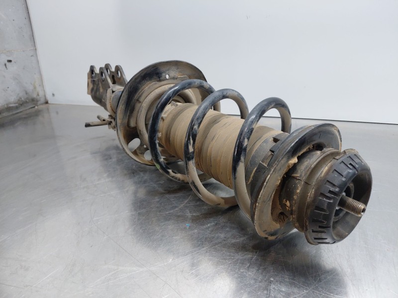 Recambio de amortiguador delantero izquierdo para toyota yaris cross mpx style referencia OEM IAM   