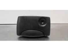 Recambio de maneta exterior lateral derecha para renault kangoo (f/kc0) rt pack aventure referencia OEM IAM 8200042082  