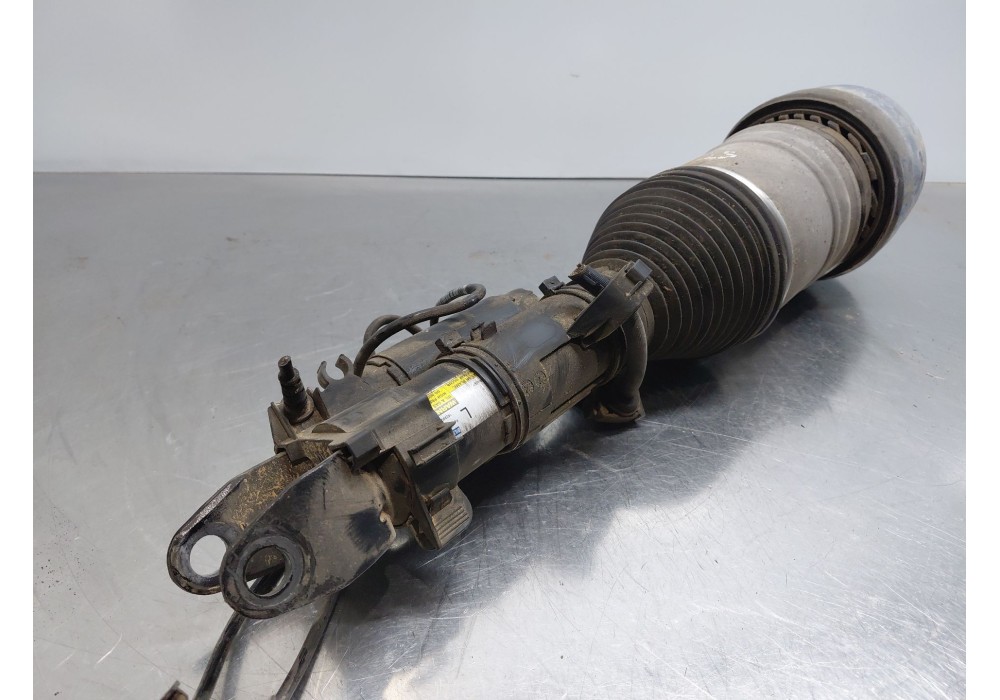 Recambio de amortiguador delantero izquierdo para mercedes-benz clase e (w213) elegance referencia OEM IAM   