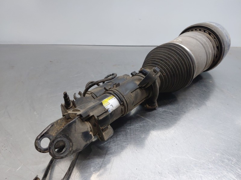 Recambio de amortiguador delantero izquierdo para mercedes-benz clase e (w213) elegance referencia OEM IAM   