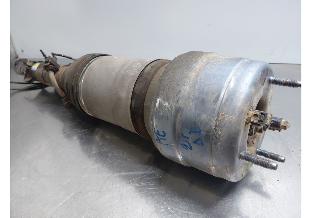 Recambio de amortiguador delantero izquierdo para mercedes-benz clase e (w213) elegance referencia OEM IAM   
