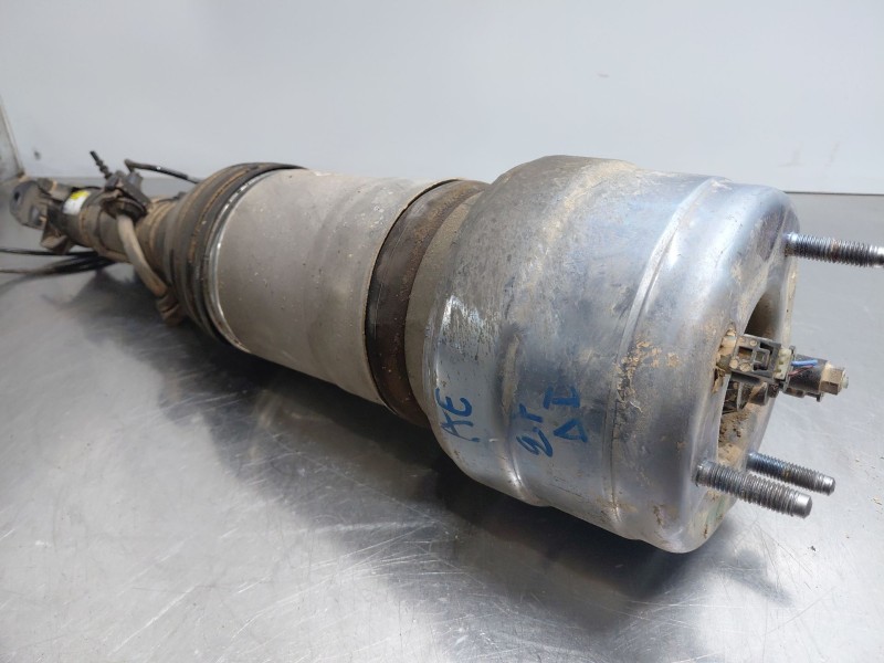 Recambio de amortiguador delantero izquierdo para mercedes-benz clase e (w213) elegance referencia OEM IAM   