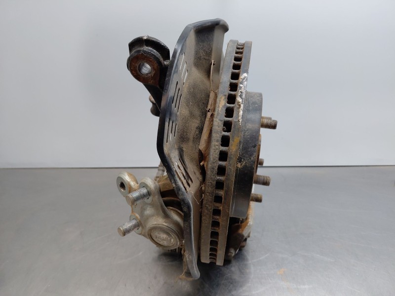 Recambio de mangueta delantera derecha para toyota yaris cross mpx style referencia OEM IAM   