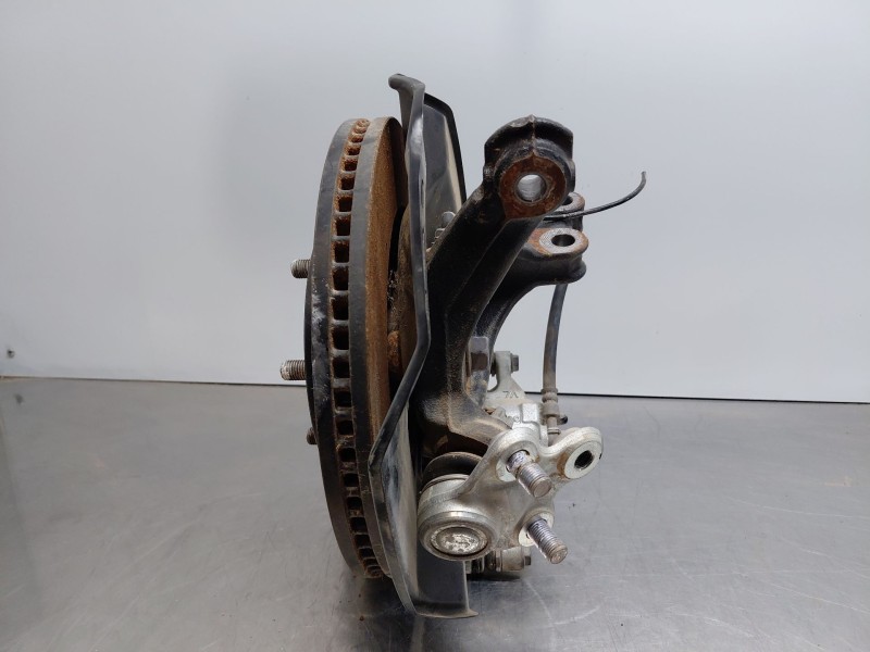 Recambio de mangueta delantera izquierda para toyota yaris cross mpx style referencia OEM IAM   
