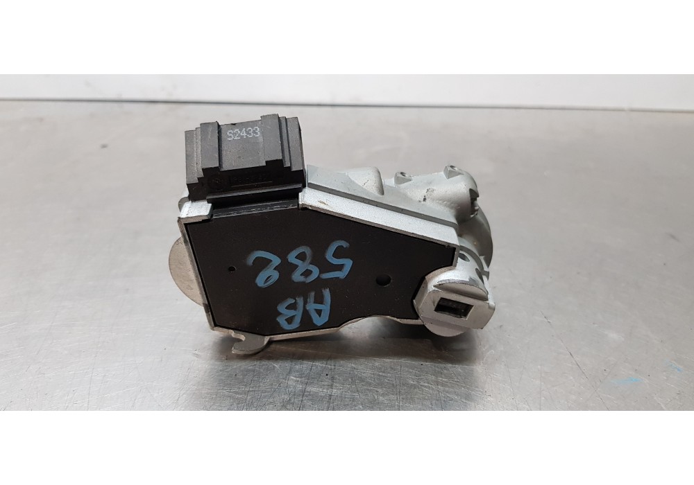 Recambio de antirrobo para mercedes clase c (w203) berlina 180 compressor (203.046) referencia OEM IAM A2031621130  