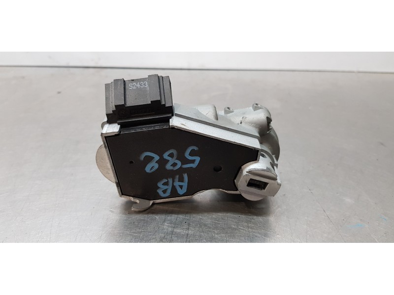 Recambio de antirrobo para mercedes clase c (w203) berlina 180 compressor (203.046) referencia OEM IAM A2031621130  