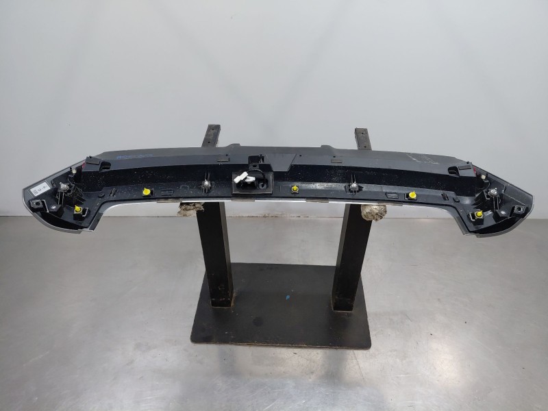 Recambio de aleron trasero para toyota yaris cross mpx style referencia OEM IAM   